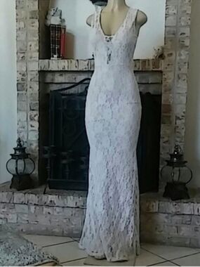 Windsor White Lace Maxi Dress